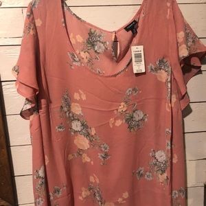 NWT flutter sleeve top